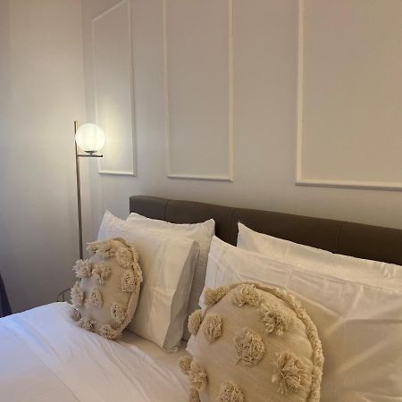 Regina Milano In Bocconi Apartment ภายนอก รูปภาพ
