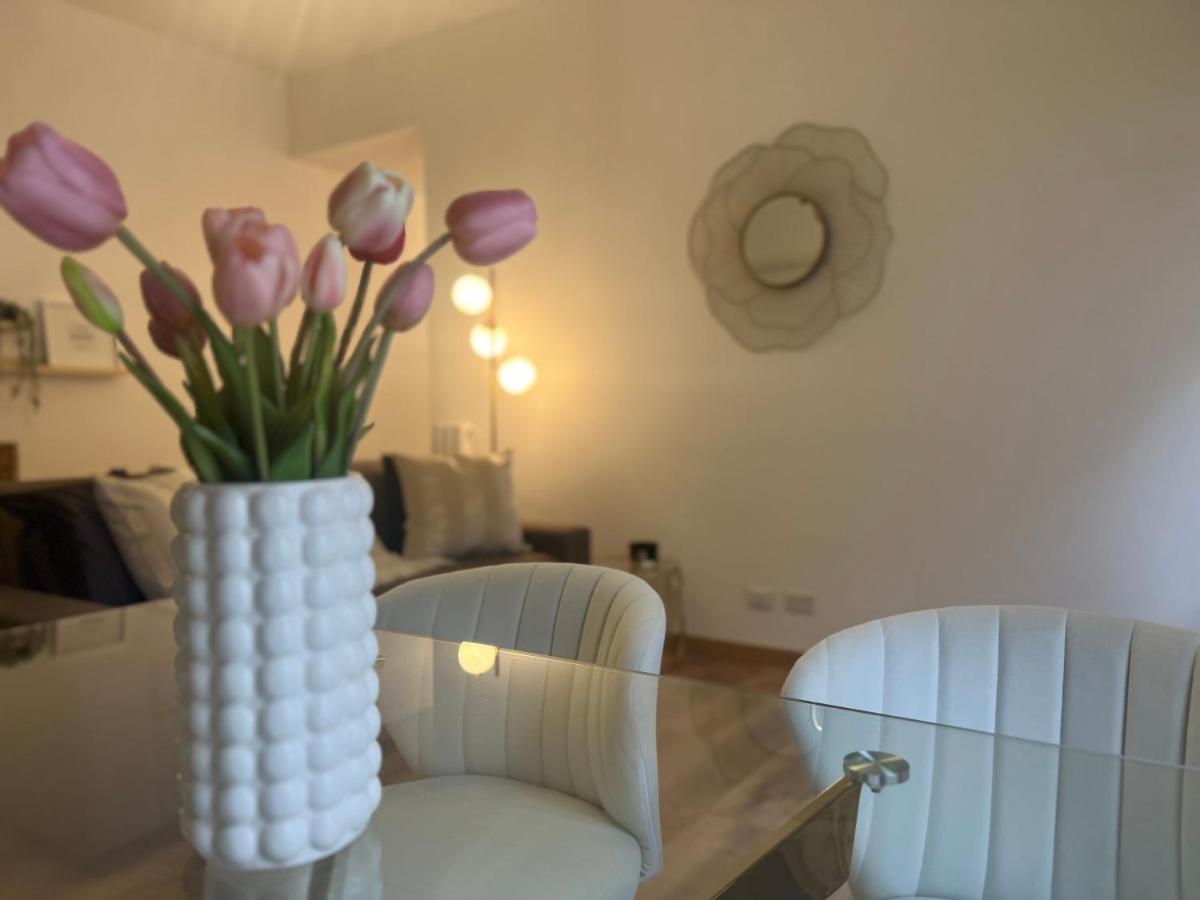 Regina Milano In Bocconi Apartment ภายนอก รูปภาพ